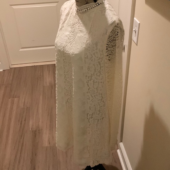 Beautiful lace - cream- dress - Picture 1 of 4